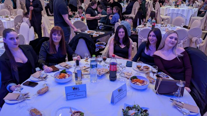 PXL_20251227_194634102